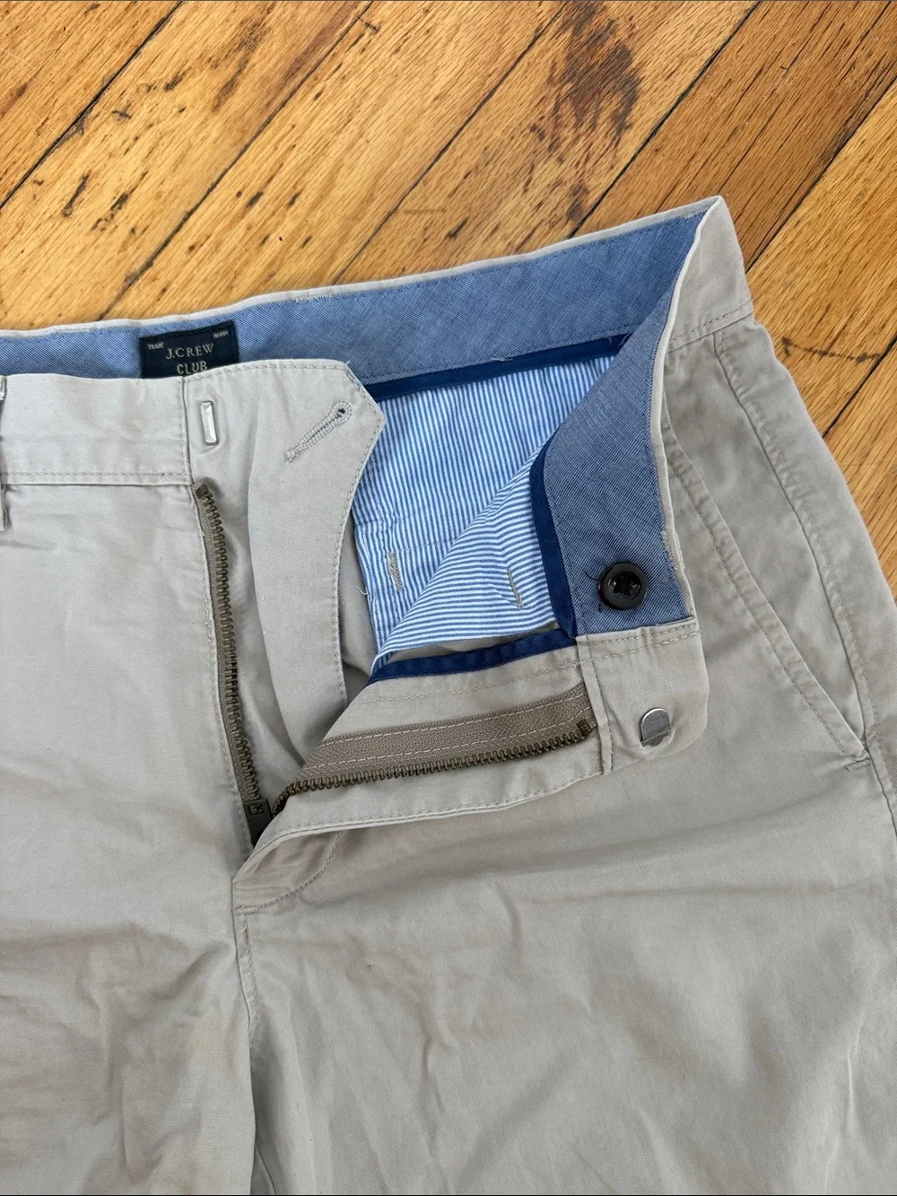 J. Crew Men's Flat-Front Khaki Shorts - Light Beige